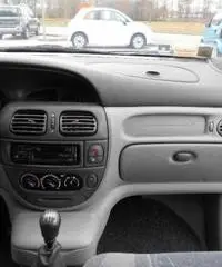 RENAULT Megane Mégane Scénic 1.4 16V cat RXE