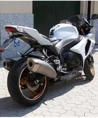 Suzuki gsxr 1000 k9 bianco grigio oro Suzuki gsxr 1000 k9 bianco grigio oro