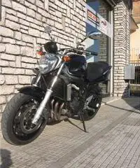 YAMAHA FZ6 YAMAHA FZ6