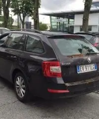 SKODA Octavia 1.6 TDI CR 105CV Wagon Ambition SKODA Octavia 1.6 TDI CR 105CV Wagon Ambition