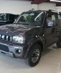 SUZUKI Jimny 1.3 4WD Evolution NUOVO! SUZUKI Jimny 1.3 4WD Evolution NUOVO!