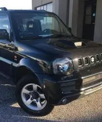 SUZUKI Jimny 1.5 DDiS 4WD JLX Neopatentato! SUZUKI Jimny 1.5 DDiS 4WD JLX Neopatentato!