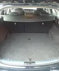 TOYOTA Auris Touring Sports 1.8 Hybrid Lounge