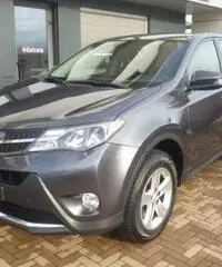 TOYOTA RAV 4 RAV4 2.0 D-4D 2WD STYLE TOYOTA RAV 4 RAV4 2.0 D-4D 2WD STYLE