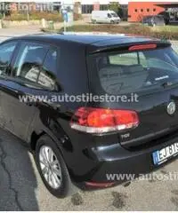 VOLKSWAGEN Golf 1.6 TDI DPF 5p. Confortline VOLKSWAGEN Golf 1.6 TDI DPF 5p. Confortline