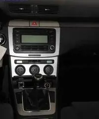 VOLKSWAGEN Passat VARIANT 2.0 TDI DPF 4MOTION COMFORTLINE CV140!!!