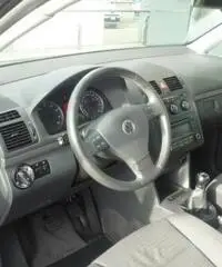 VOLKSWAGEN Touran 1.6 16V FSI Trendline 7 POSTI