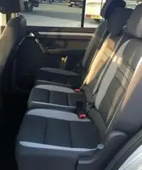 VOLKSWAGEN Touran 1.6 TDI 105CV LIFE NAVI/PARK ASSIST VOLKSWAGEN Touran 1.6 TDI 105CV LIFE NAVI/PARK ASSIST