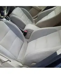 VOLKSWAGEN Touran Business 2.0 TDI 140 CV DSG Highline VOLKSWAGEN Touran Business 2.0 TDI 140 CV DSG Highline