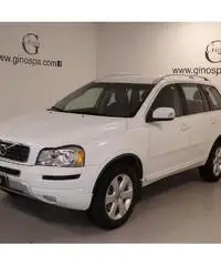 Volvo XC90 D5 AWD Geartronic Momentum Volvo XC90 D5 AWD Geartronic Momentum