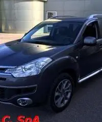CITROEN C-Crosser 2.4 170CV CVT Crociera Nera 7 Posti CITROEN C-Crosser 2.4 170CV CVT Crociera Nera 7 Posti