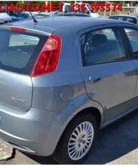 FIAT Grande Punto 1.2 5 porte Dynamic METANO NEOPATENTATI FIAT Grande Punto 1.2 5 porte Dynamic METANO NEOPATENTATI