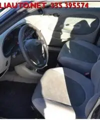 FORD Fiesta 1.2i 16V cat 5 porte Ghia NEOPATENTATI FORD Fiesta 1.2i 16V cat 5 porte Ghia NEOPATENTATI