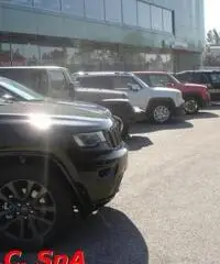 JEEP Wrangler Unlimited 2.8 CRD DPF Sahara Auto JEEP Wrangler Unlimited 2.8 CRD DPF Sahara Auto