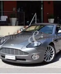 ASTON MARTIN V12 Vanquish Coupé