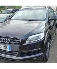 AUDI Q7 3.0 V6 TDI 233CV quattro tiptronic