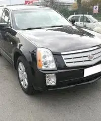 Cadillac SRX 3.6 GPL V6 AWD Sport Luxury Cambio Aut. Full Opt. Cadillac SRX 3.6 GPL V6 AWD Sport Luxury Cambio Aut. Full Opt.