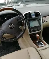 Cadillac SRX 3.6 GPL V6 AWD Sport Luxury Cambio Aut. Full Opt. Cadillac SRX 3.6 GPL V6 AWD Sport Luxury Cambio Aut. Full Opt.