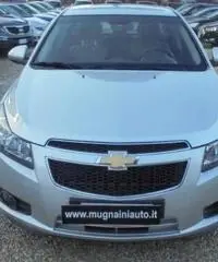CHEVROLET Cruze 2.0 Diesel 150CV 4 porte LT CHEVROLET Cruze 2.0 Diesel 150CV 4 porte LT