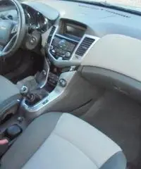 CHEVROLET Cruze 2.0 Diesel 150CV 4 porte LT CHEVROLET Cruze 2.0 Diesel 150CV 4 porte LT