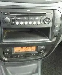 CITROEN C2 09 1.6 HDi 110CV FAP airdream VTS CITROEN C2 09 1.6 HDi 110CV FAP airdream VTS