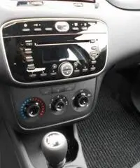 FIAT Punto 1.4 8V 5 porte Easypower Street FIAT Punto 1.4 8V 5 porte Easypower Street