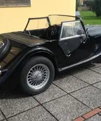 Morgan 4/4 SPIDER 2 POSTI Morgan 4/4 SPIDER 2 POSTI