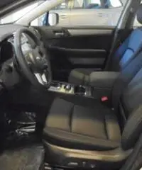 SUBARU OUTBACK 2.0D CVT Lineartronic Style SUBARU OUTBACK 2.0D CVT Lineartronic Style