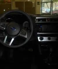 SUBARU OUTBACK 2.0D CVT Lineartronic Style SUBARU OUTBACK 2.0D CVT Lineartronic Style