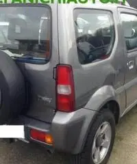 SUZUKI Jimny 1.3i 16V cat 4WD JLX Più