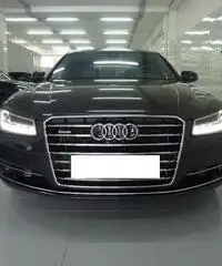 Audi A8 4.2 V8 TDI 385CV quattro tiptronic TETTO/XENO/TV Audi A8 4.2 V8 TDI 385CV quattro tiptronic TETTO/XENO/TV