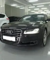 Audi A8 4.2 V8 TDI 385CV quattro tiptronic TETTO/XENO/TV Audi A8 4.2 V8 TDI 385CV quattro tiptronic TETTO/XENO/TV