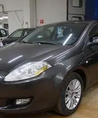 FIAT Bravo 1.6 MJT 120 CV DPF  Dynamic FIAT Bravo 1.6 MJT 120 CV DPF  Dynamic