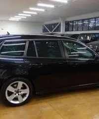 SAAB 9-3 SportHatch 1.9 TiD 16V DPF Vector Sentronic SAAB 9-3 SportHatch 1.9 TiD 16V DPF Vector Sentronic