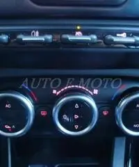 ALFA ROMEO Giulietta 1.6 JTDm-2 105 CV Distinctive ALFA ROMEO Giulietta 1.6 JTDm-2 105 CV Distinctive