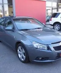 CHEVROLET Cruze 2.0 Diesel 150CV 4 porte LT CHEVROLET Cruze 2.0 Diesel 150CV 4 porte LT