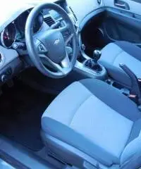 CHEVROLET Cruze 2.0 Diesel 150CV 4 porte LT CHEVROLET Cruze 2.0 Diesel 150CV 4 porte LT