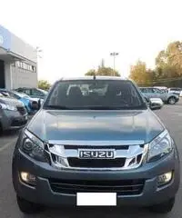 ISUZU D-Max 2.5 Crew Cab Solar 4WD ISUZU D-Max 2.5 Crew Cab Solar 4WD