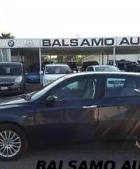 ALFA ROMEO 147 1.9 JTD (115 CV) cat 5p. Progression ALFA ROMEO 147 1.9 JTD (115 CV) cat 5p. Progression
