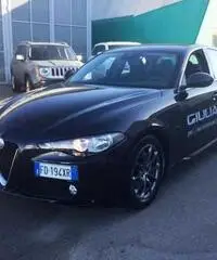 Alfa Romeo Giulia 2.2 Turbo Diesel 150 Cv Business Launch Edition Alfa Romeo Giulia 2.2 Turbo Diesel 150 Cv Business Launch Edition