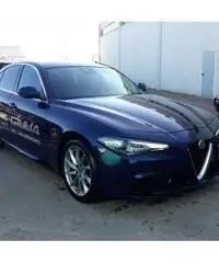 ALFA ROMEO Giulia 2.2 Turbodiesel 180 CV AT8 Super ALFA ROMEO Giulia 2.2 Turbodiesel 180 CV AT8 Super