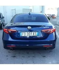 ALFA ROMEO Giulia 2.2 Turbodiesel 180 CV AT8 Super ALFA ROMEO Giulia 2.2 Turbodiesel 180 CV AT8 Super