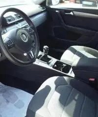 Alfa Romeo Giulietta 1.6 Jtdm-2 120 CV Progression Alfa Romeo Giulietta 1.6 Jtdm-2 120 CV Progression