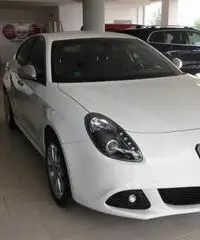 Alfa Romeo Giulietta (2010) 2.0 JTDm-2 140 CV Distinctive Alfa Romeo Giulietta (2010) 2.0 JTDm-2 140 CV Distinctive