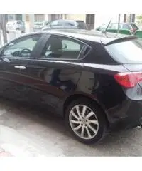 ALFA ROMEO Giulietta 2.0 JTDm-2 170 CV TCT Distinctive ALFA ROMEO Giulietta 2.0 JTDm-2 170 CV TCT Distinctive