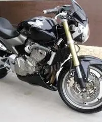 Honda Hornet 600 colore nero - 2006 Honda Hornet 600 colore nero - 2006