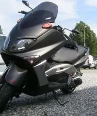 Yamaha T-Max Black Max