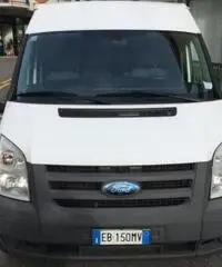 FORD Tourneo Transit 2.4 TDCi/140 Combi GANCIO TRAINO FORD Tourneo Transit 2.4 TDCi/140 Combi GANCIO TRAINO