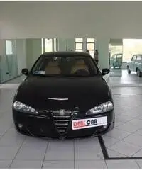 ALFA ROMEO 147 1.9 JTD 5 porte Distinctive ALFA ROMEO 147 1.9 JTD 5 porte Distinctive