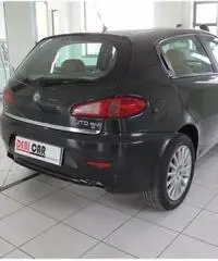 ALFA ROMEO 147 1.9 JTD 5 porte Distinctive ALFA ROMEO 147 1.9 JTD 5 porte Distinctive